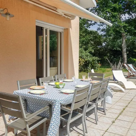 בית נופש La Maison Des Pins By Interhome לה טיש